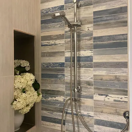 Le Di Nunu E Iole * Quartu SantʼElena